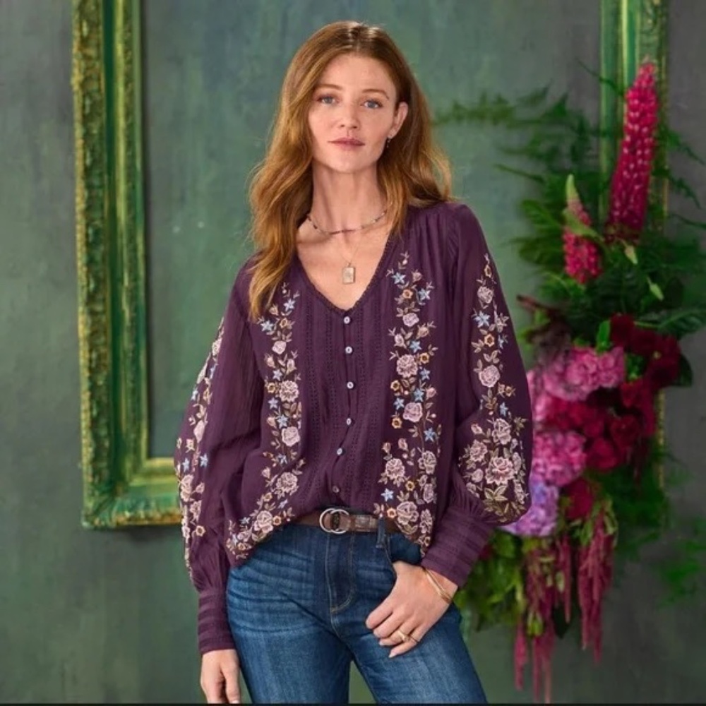 Sundance Embroidered Button Front Garden Way Blouse in Deep Purple. XS/S